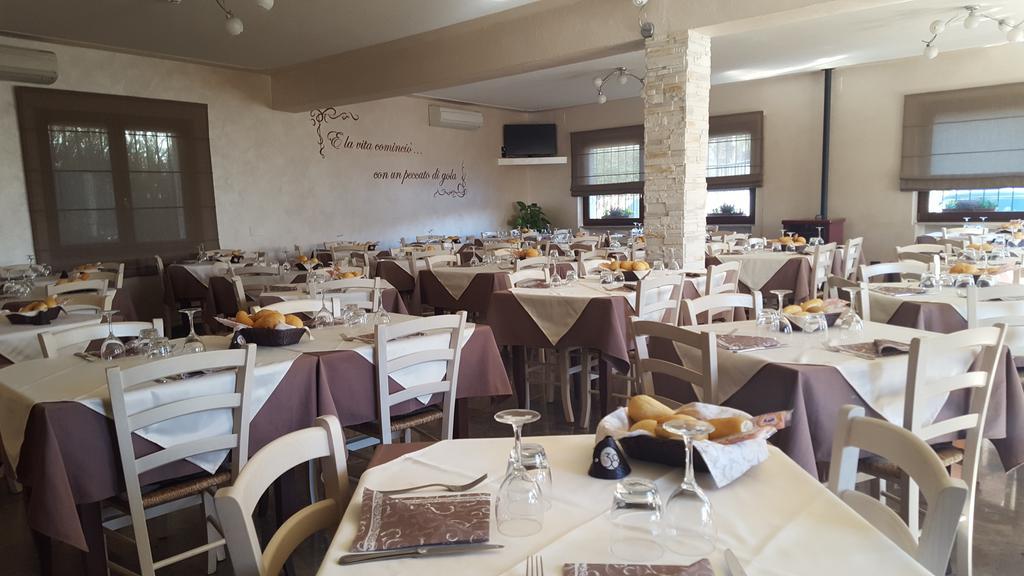 Al Borgo Alloggi Десенцано дел Гарда Екстериор снимка